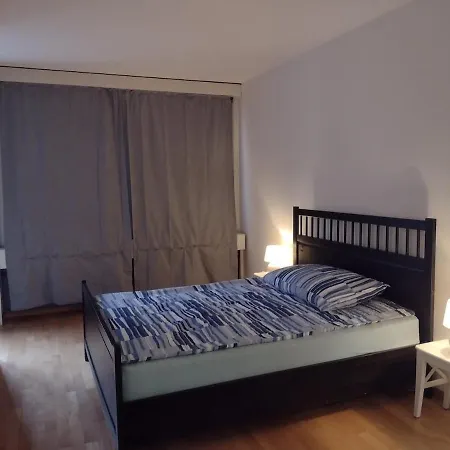 Airy And In Zúrich